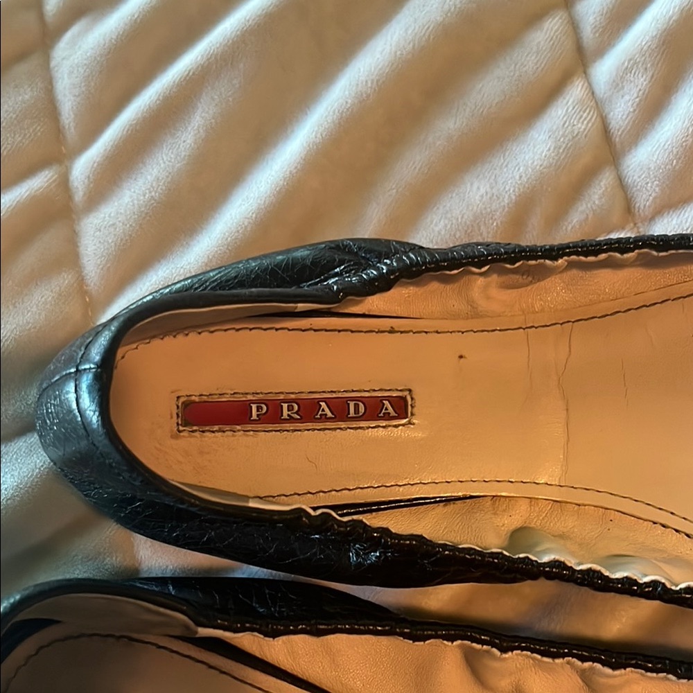 Prada Black Flats Versatile leather Loafers - Picture 2 of 10